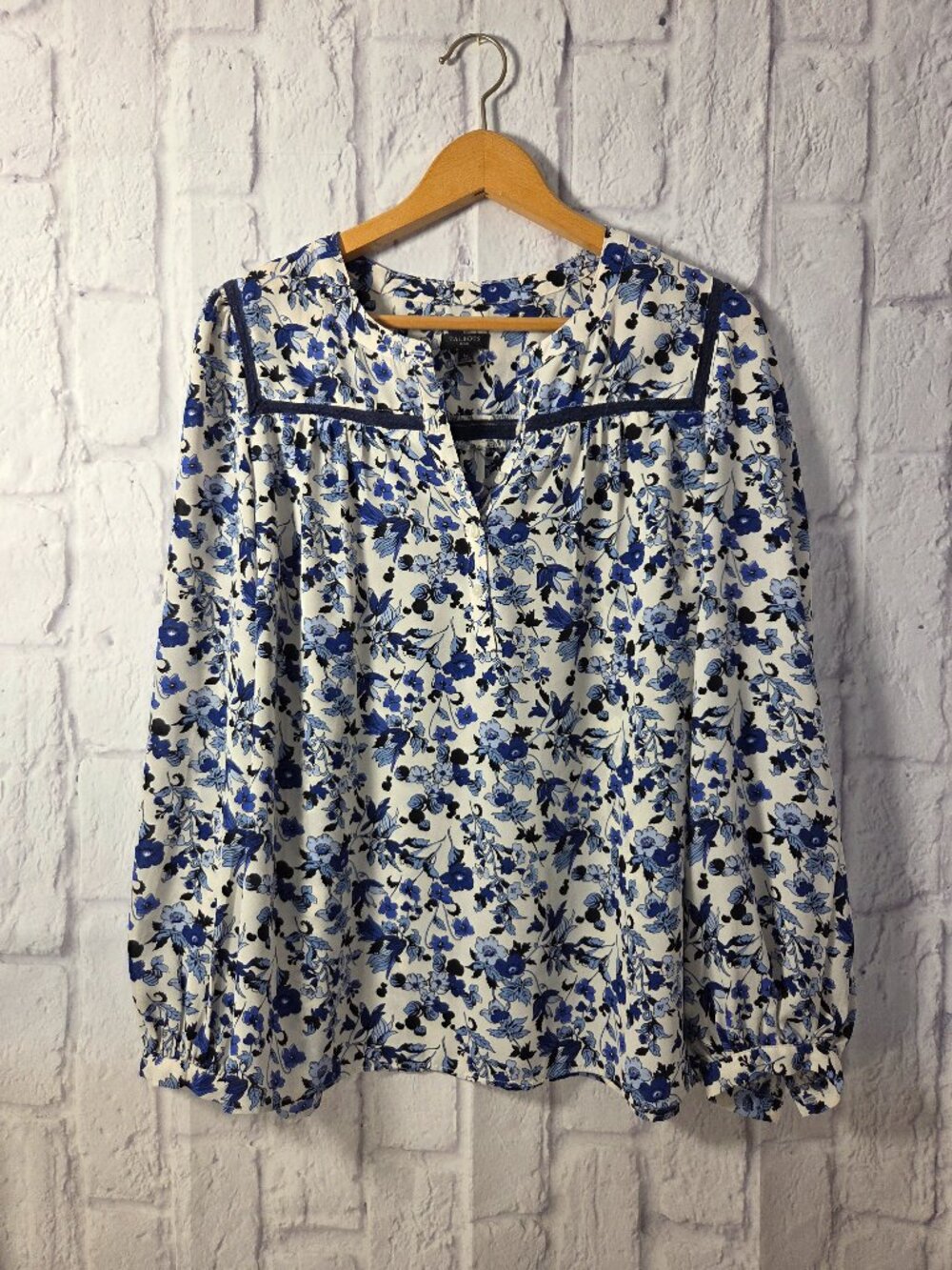 Talbots Petite Large Blue White Floral Button Top Longsleeve Peasant Blouse